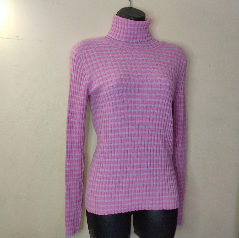 Made In Scotland 100% Cashmere Turtle Neck Sweater Size XS